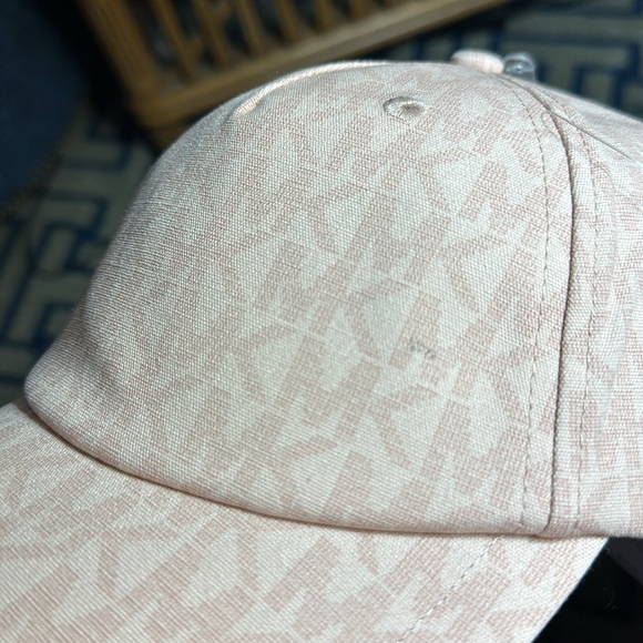 MICHAEL KORS MK Logo Signature Hat Blush Light Pink MK Logo Print Baseball Cap - Picture 4 of 4